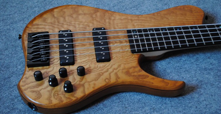 King SC guitar